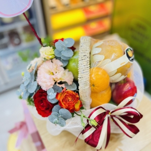 GIỎ QUÀ HOA QUẢ TẶNG CÔ