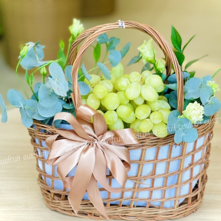 GIỎ NHO XANH ÚC - TẶNG BA